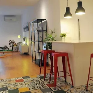 Calm Modern Apartamento